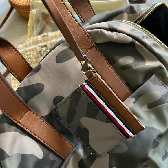 Tommy Hilfiger Backpack - Picture 6 of 8